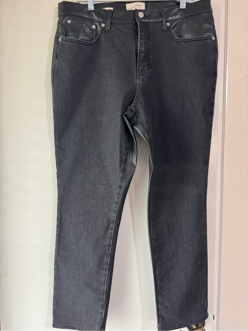 Universal Thread Black Skinny Jeans with Faux Leather Trim
